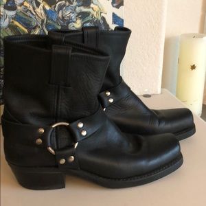 Frye 8r harness boots
